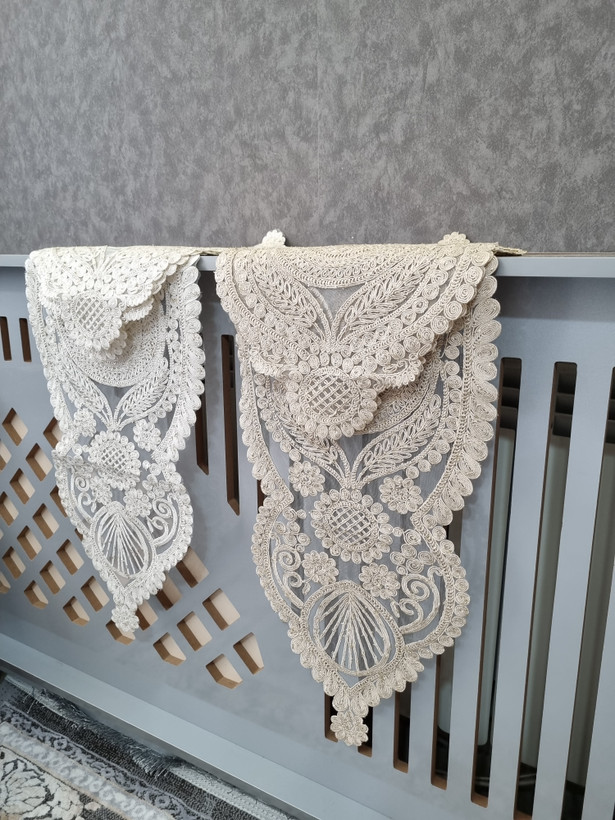 دو رنگ کرم نسکافه ای و سفید شیری