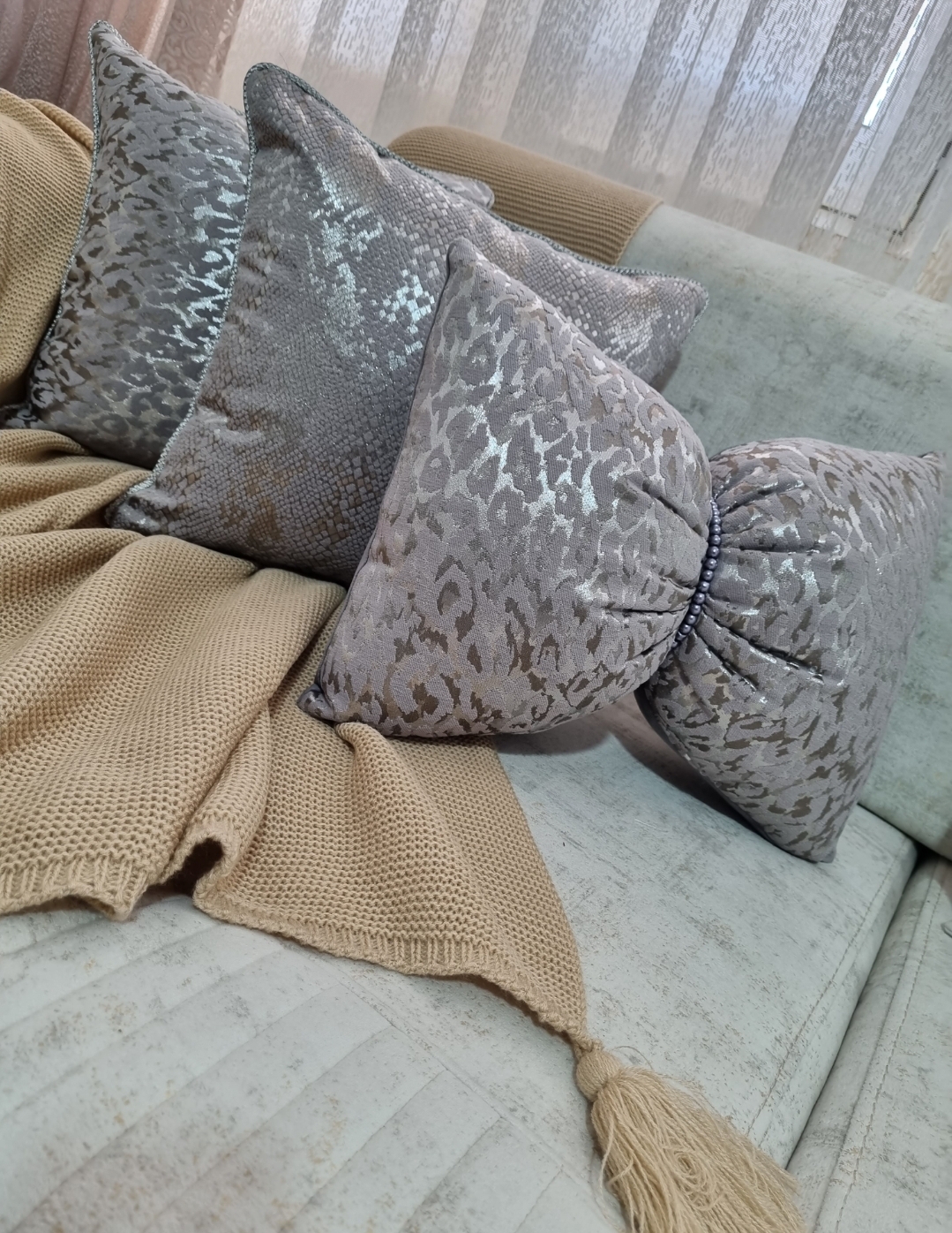ست سه عدد کوسن ماریتا رنگ طوسی نقره ای